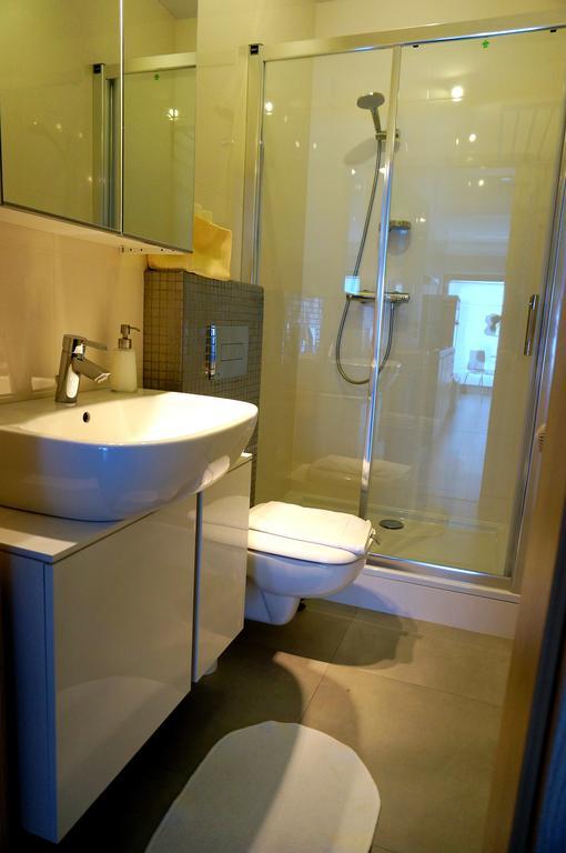 Villa Modlin Airport Nowy Dwor Mazowiecki Phòng bức ảnh