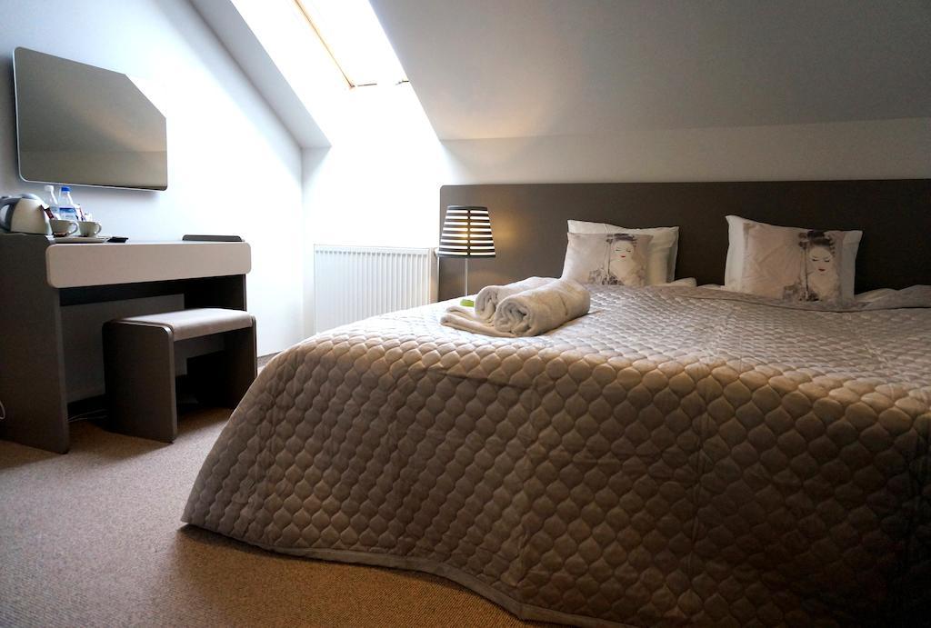Villa Modlin Airport Nowy Dwor Mazowiecki Phòng bức ảnh