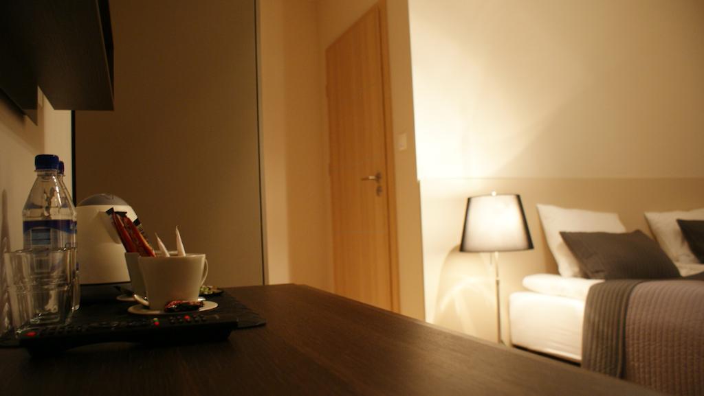 Villa Modlin Airport Nowy Dwor Mazowiecki Phòng bức ảnh