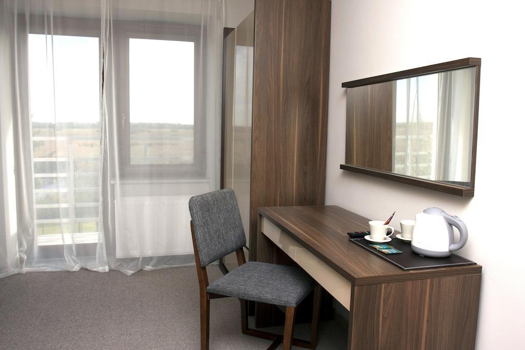Villa Modlin Airport Nowy Dwor Mazowiecki Ngoại thất bức ảnh